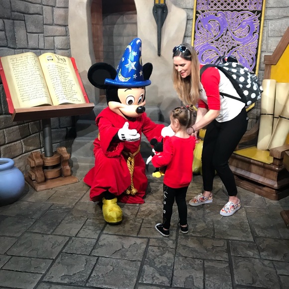 Meet your Posher, Kassie - Picture 2 of 4